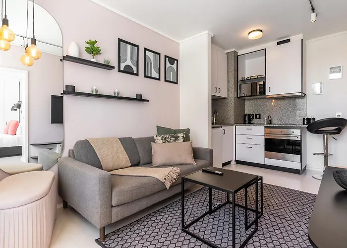 Flamingo 302: Sea Point Aprt With Sea Views