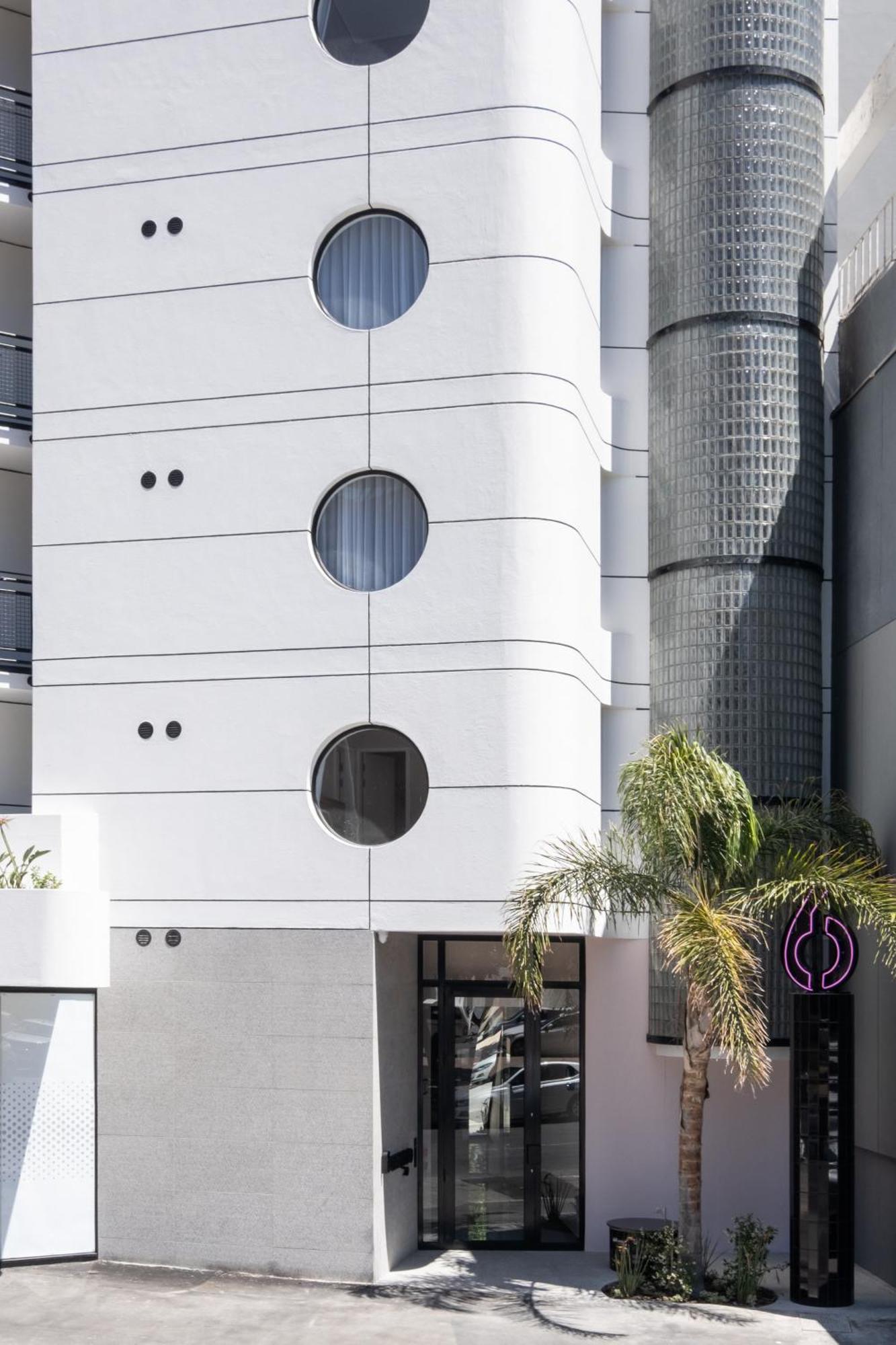 Flamingo 302: Sea Point Aprt With Sea Views Apartment Cape Town