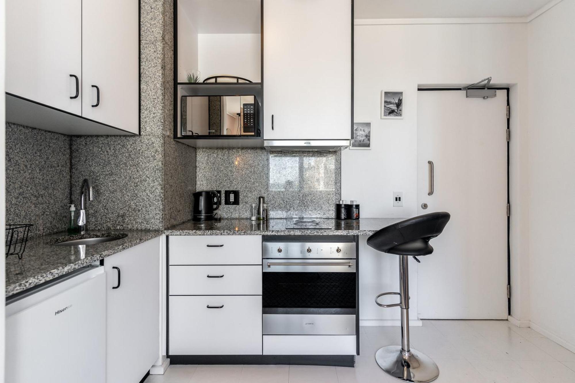 Flamingo 302: Sea Point Aprt With Sea Views