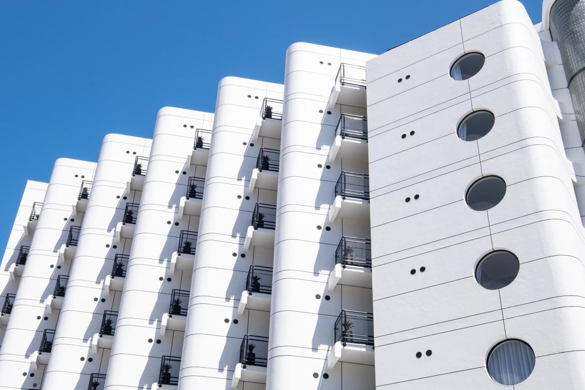 Flamingo 302: Sea Point Aprt With Sea Views